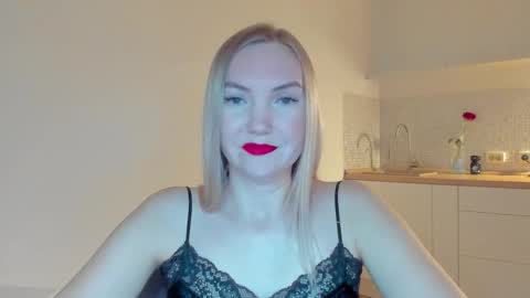 Snapshot of rock__baby chatting on November 27, 10:23 pm rock__baby online show from November 27, 10:23 pm