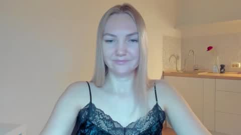 Snapshot of rock__baby chatting on December 5, 7:06 am rock__baby online show from December 5, 7:06 am