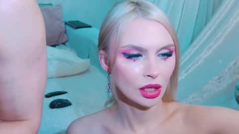 Lina and Den online show from March 31, 7:53 am