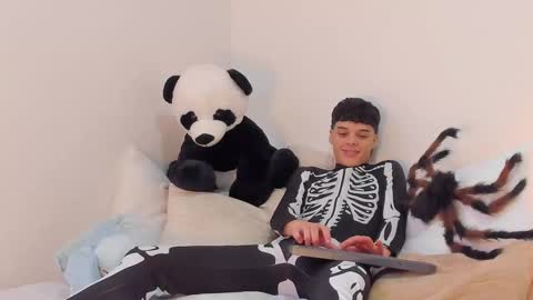 RockyWood20CM online show from October 10, 10:42 pm