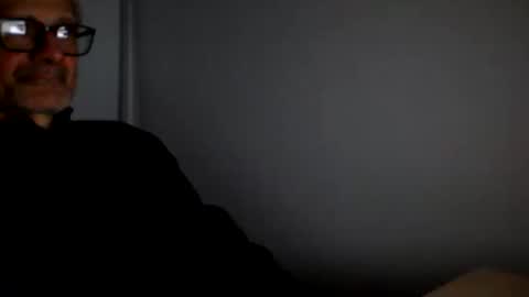 Snapshot of rodahot4 chatting on November 29, 3:48 pm rodahot4 online show from November 29, 3:48 pm