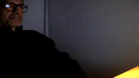 Snapshot of rodahot4 chatting on December 14, 4:45 pm rodahot4 online show from December 14, 4:45 pm