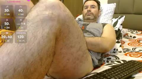 Snapshot of rodher81 chatting on October 11, 11:09 am Rod online show from October 11, 11:09 am