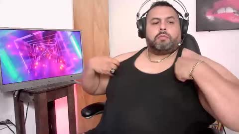 Snapshot of rodrixxx54 chatting on January 14, 3:22 am rodrixxx54 online show from January 14, 3:22 am