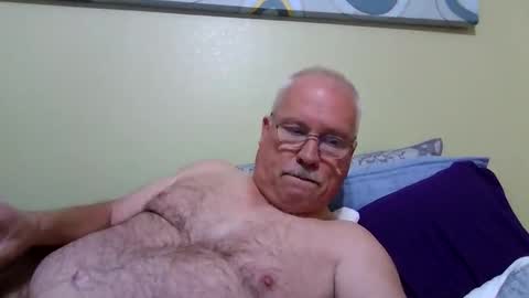 Snapshot of rodstud641 chatting on November 6, 10:10 pm rodstud641 online show from November 6, 10:10 pm