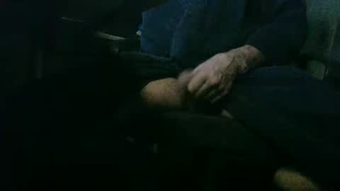 Snapshot of roger_peter chatting on December 25, 6:31 am roger_peter online show from December 25, 6:31 am