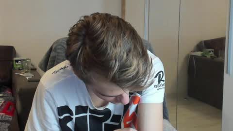 taylor fox online show from December 19, 4:02 pm