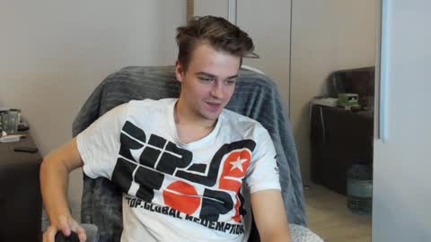 taylor fox online show from December 22, 6:39 am