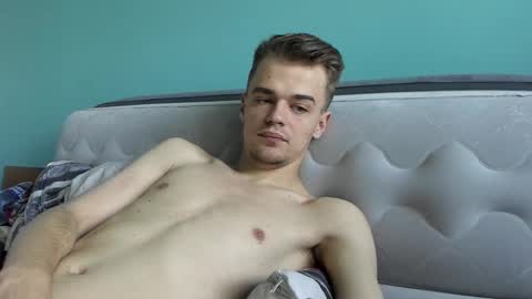 taylor fox online show from October 7, 10:12 am