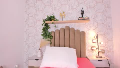 Snapshot of roma_love_ chatting on November 23, 12:05 pm online show from November 23, 12:05 pm