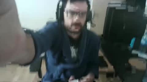 Snapshot of romainb72 chatting on January 6, 10:57 am romainb72 online show from January 6, 10:57 am