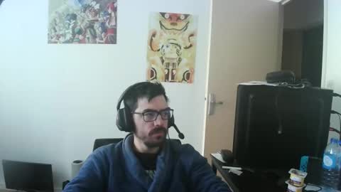 Snapshot of romainb72 chatting on January 7, 8:56 am romainb72 online show from January 7, 8:56 am