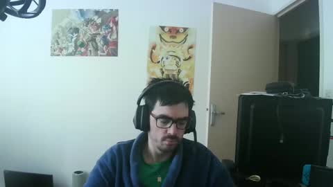 Snapshot of romainb72 chatting on January 12, 10:45 am romainb72 online show from January 12, 10:45 am