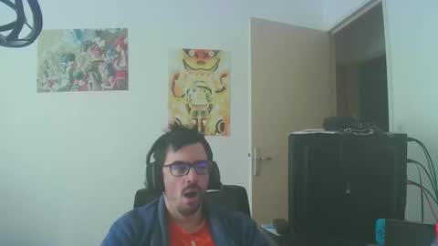 Snapshot of romainb72 chatting on January 15, 12:04 pm romainb72 online show from January 15, 12:04 pm