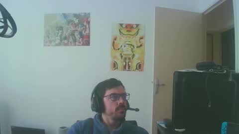 Snapshot of romainb72 chatting on February 4, 12:00 pm romainb72 online show from February 4, 12:00 pm