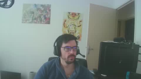 Snapshot of romainb72 chatting on February 7, 11:45 am romainb72 online show from February 7, 11:45 am