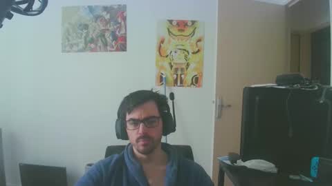 Snapshot of romainb72 chatting on February 24, 9:53 am romainb72 online show from February 24, 9:53 am