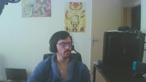 Snapshot of romainb72 chatting on February 27, 11:10 am romainb72 online show from February 27, 11:10 am