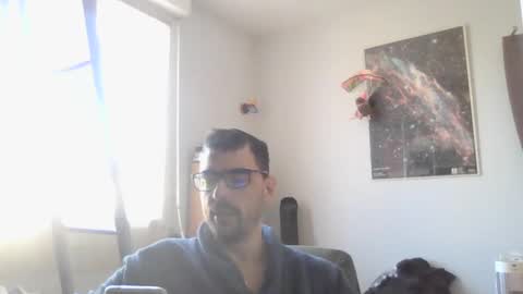 Snapshot of romainb72 chatting on March 3, 8:05 am romainb72 online show from March 3, 8:05 am