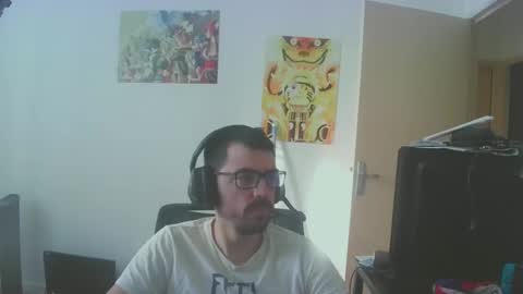 Snapshot of romainb72 chatting on March 11, 8:30 am romainb72 online show from March 11, 8:30 am