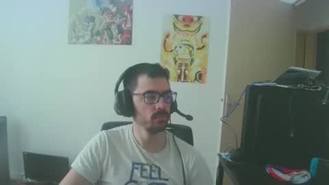 Snapshot of romainb72 chatting on March 12, 9:12 am romainb72 online show from March 12, 9:12 am