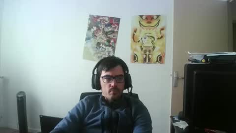 Snapshot of romainb72 chatting on October 23, 1:21 pm romainb72 online show from October 23, 1:21 pm