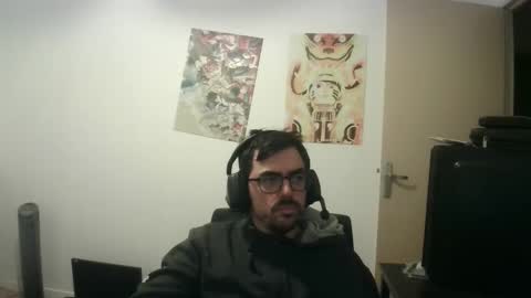 Snapshot of romainb72 chatting on January 5, 5:27 pm romainb72 online show from January 5, 5:27 pm