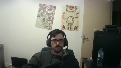 Snapshot of romainb72 chatting on January 9, 6:31 pm romainb72 online show from January 9, 6:31 pm