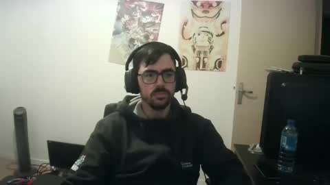 Snapshot of romainb72 chatting on January 14, 7:25 am romainb72 online show from January 14, 7:25 am