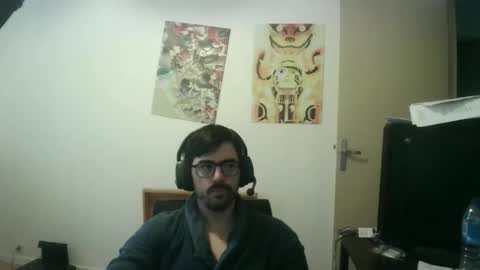 Snapshot of romainb72 chatting on February 19, 7:48 am romainb72 online show from February 19, 7:48 am