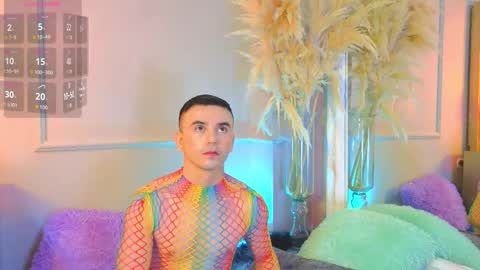   online show from November 12, 11:21 am