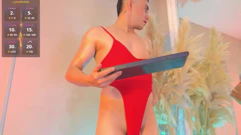   online show from November 14, 12:59 pm