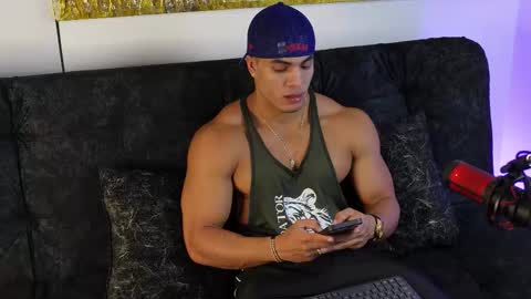 Snapshot of romano_kentt12 chatting on November 17, 6:19 am romano_kentt12 online show from November 17, 6:19 am