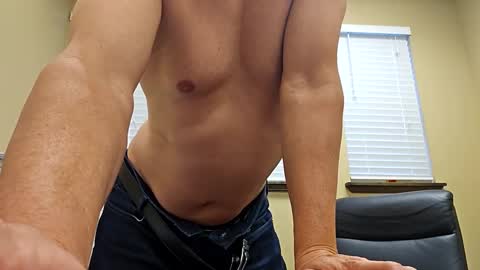 Snapshot of romanteeks chatting on February 18, 11:52 pm romanteeks online show from February 18, 11:52 pm