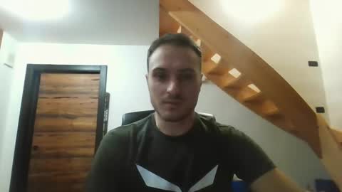 Snapshot of romanz123 chatting on December 23, 11:17 pm romanz123 online show from December 23, 11:17 pm