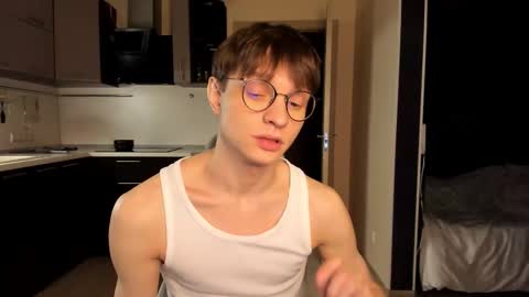 Snapshot of romeo_mercy chatting on September 10, 3:34 pm Romeo online show from September 10, 3:34 pm