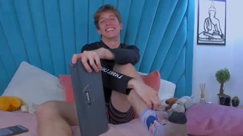 Snapshot of romeo_ricci1 chatting on January 14, 7:21 pm Romeo Ricci online show from January 14, 7:21 pm