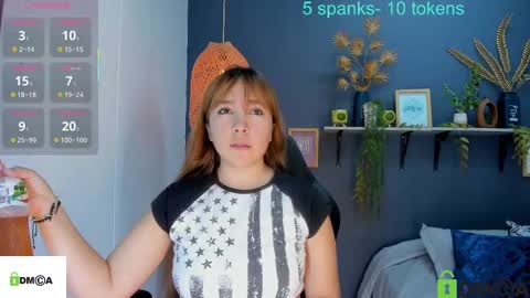 Snapshot of romi01_ chatting on October 5, 6:17 pm romi online show from October 5, 6:17 pm