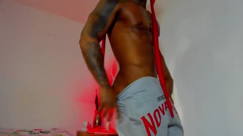 Snapshot of ronnie_777 chatting on September 26, 6:12 pm Ronnie 777 online show from September 26, 6:12 pm