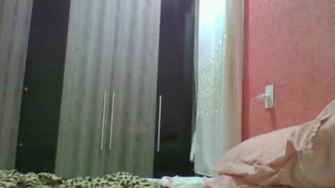 Snapshot of ronnispoto chatting on December 8, 6:06 pm ronny online show from December 8, 6:06 pm