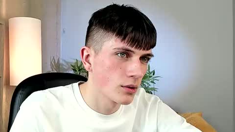 Rony online show from March 5, 7:54 pm