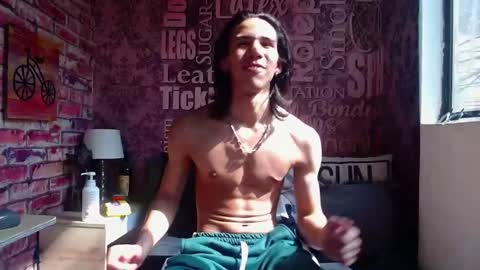 Snapshot of ronymiller_1 chatting on January 7, 7:28 pm RonyMiller 1 online show from January 7, 7:28 pm