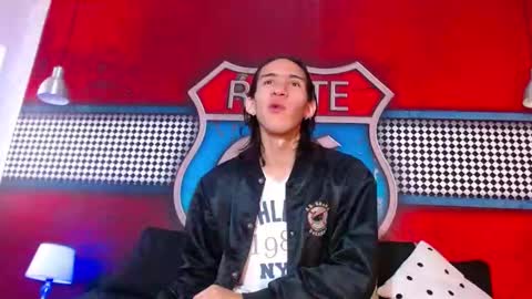 Snapshot of ronymiller_1 chatting on January 8, 3:39 pm RonyMiller 1 online show from January 8, 3:39 pm