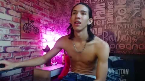 Snapshot of ronymiller_1 chatting on January 9, 3:55 pm RonyMiller 1 online show from January 9, 3:55 pm