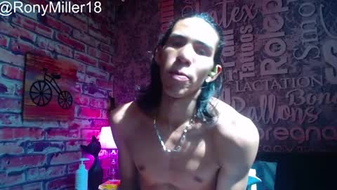 Snapshot of ronymiller_1 chatting on January 30, 7:26 pm RonyMiller 1 online show from January 30, 7:26 pm