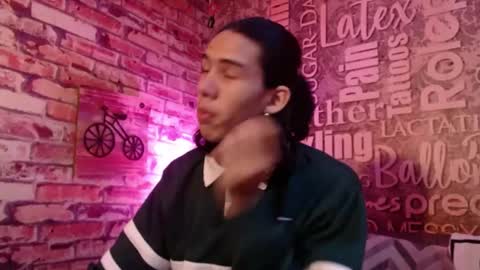 Snapshot of ronymiller_1 chatting on February 21, 11:33 am RonyMiller 1 online show from February 21, 11:33 am