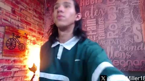 Snapshot of ronymiller_1 chatting on March 1, 12:34 pm RonyMiller 1 online show from March 1, 12:34 pm