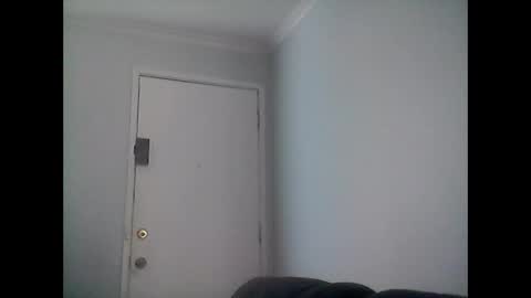 Snapshot of rooboy55 chatting on February 6, 4:10 am rooboy55 online show from February 6, 4:10 am