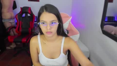  MIA AND PAUL online show from November 26, 7:26 pm