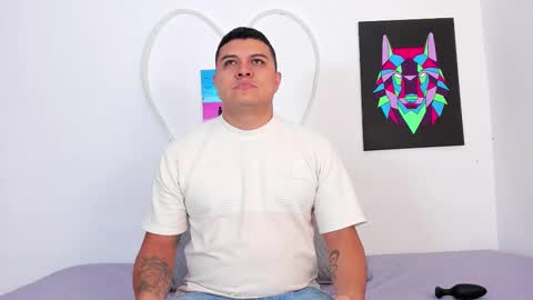 Snapshot of rooxxyy_ chatting on November 14, 12:09 am online show from November 14, 12:09 am